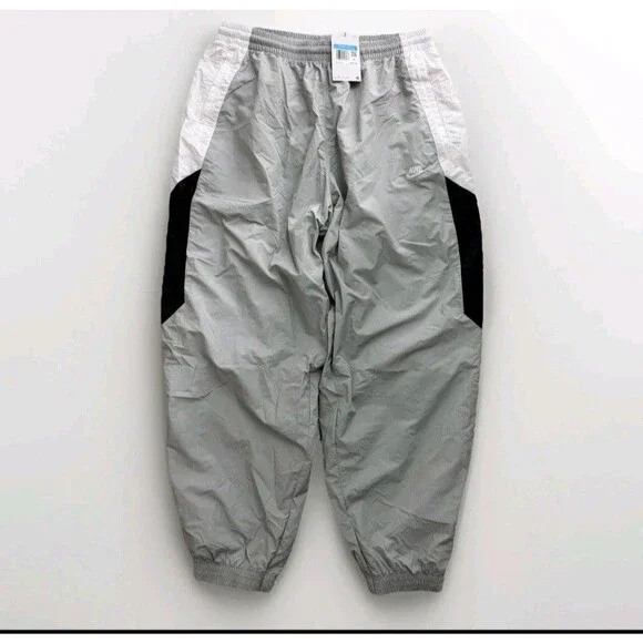 Size M - Nike Club Oversized Woven Track Pants Grey HQ6114-077 (Brand New)